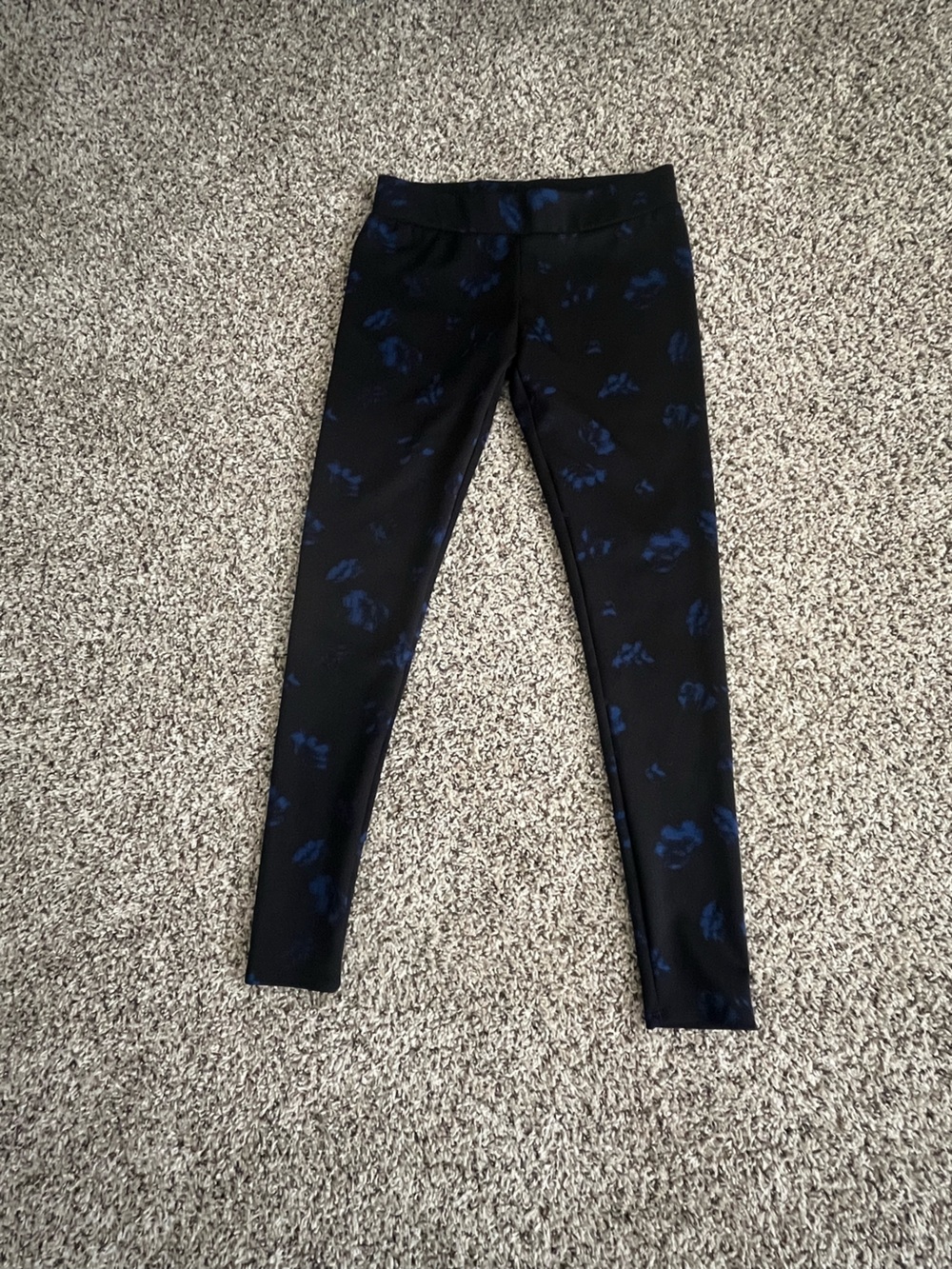 BONGO Black Leggings with Navy Blue Floral Accents